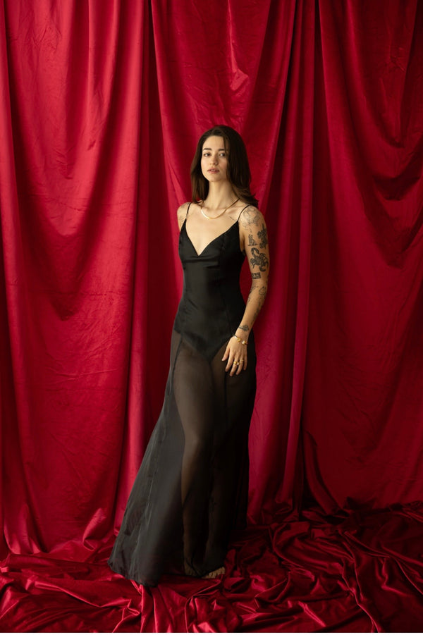 Vestido negro transparente