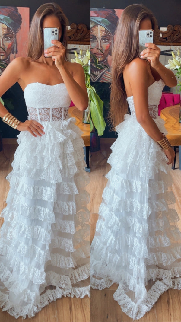 Vestido blanco olanes encaje