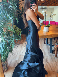 Vestido sirena con flor
