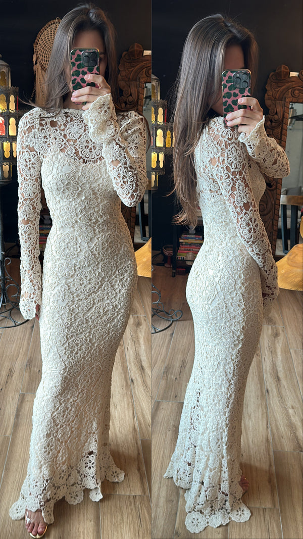 Vestido manga larga crochet beige