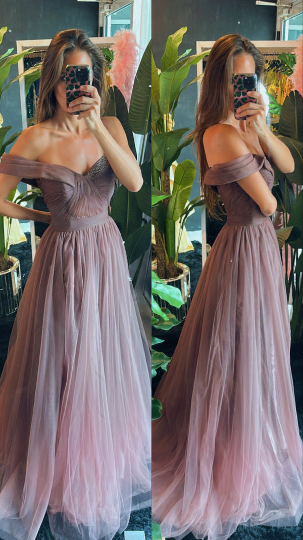 Vestido café tul