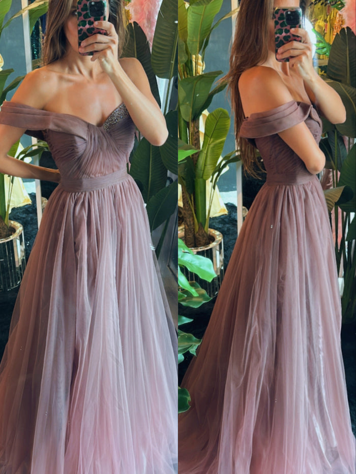 Vestido café tul