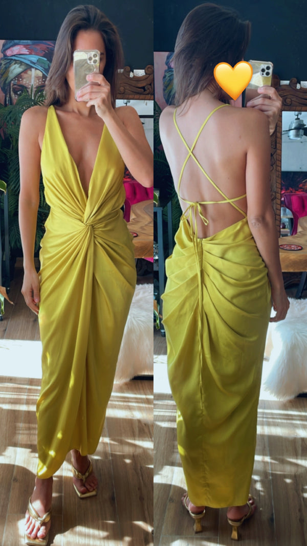Vestido escotado chatrusse