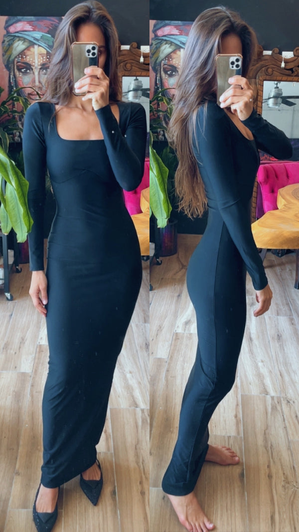 Vestido negro manga larga