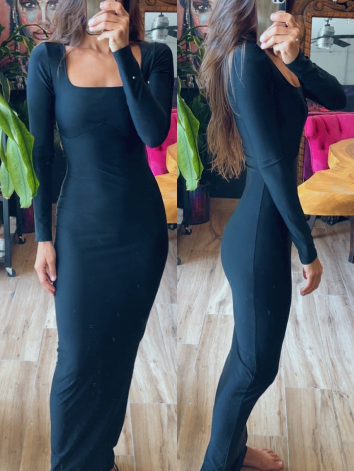 Vestido negro manga larga