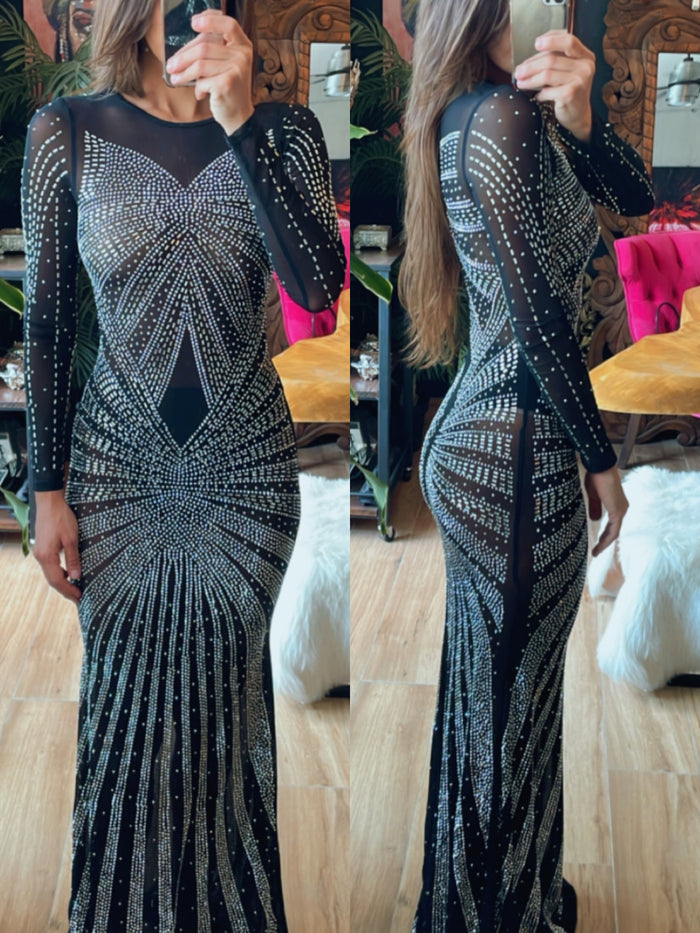 Vestido negro manga larga con piedras