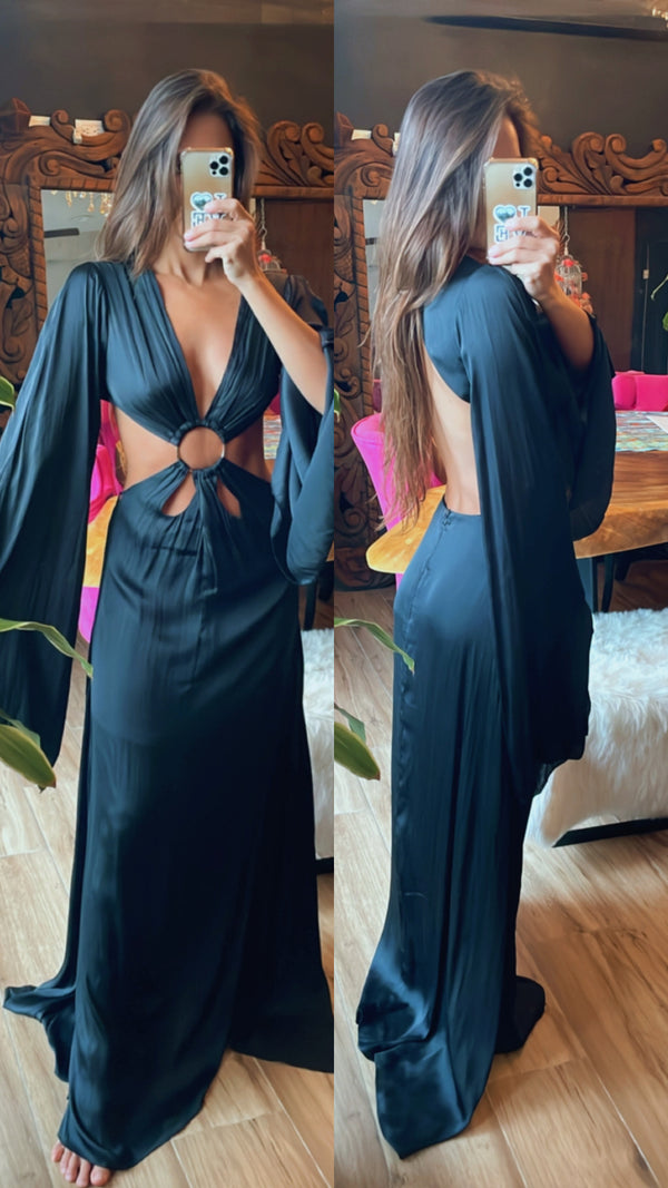 Vestido negro manga larga y aro